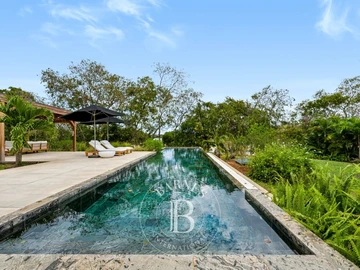 5 Bedroom Villa