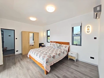 4 Bedroom Villa