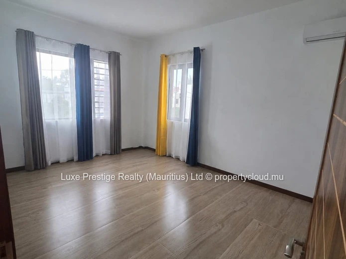 Modern Furnished Duplex Villa for Rent in Central Grand Baie | 2 Furnished Bedrooms, Office, Unfurnished Room, Privat...