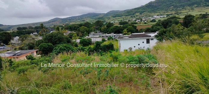 "Prime Residential Land in Valle des Pretes, Crève Coeur - 1.108m², Mountain Views, Close to Amenities, Must See!"