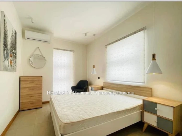 Second-Floor Apartment in Pereybere | Views