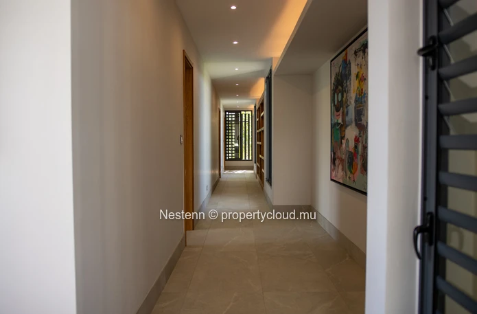 Exclusive designer villa with 5 bedrooms and breathtaking mountain views 
