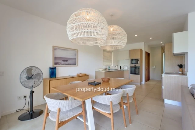 For sale: 3-bedroom apartment accessible to foreigners in Pointe Aux Canonniers.