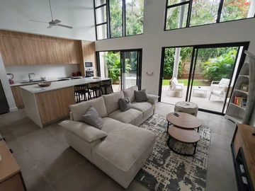 3 Bedroom Townhouse, Duplex