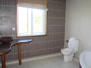 4 Bedroom Townhouse, Duplex