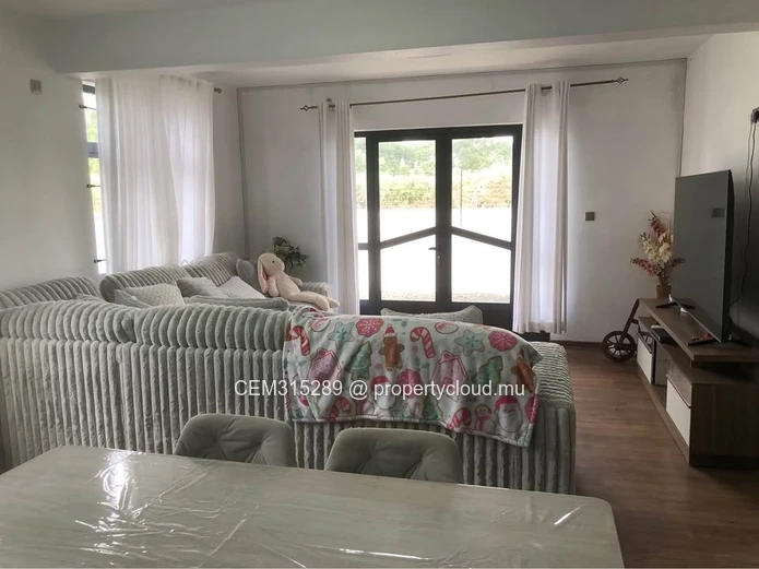 Superb 3-Bedroom  House for Rent in Highlands Rose – Modern Comfort in a Serene Neighbourhood