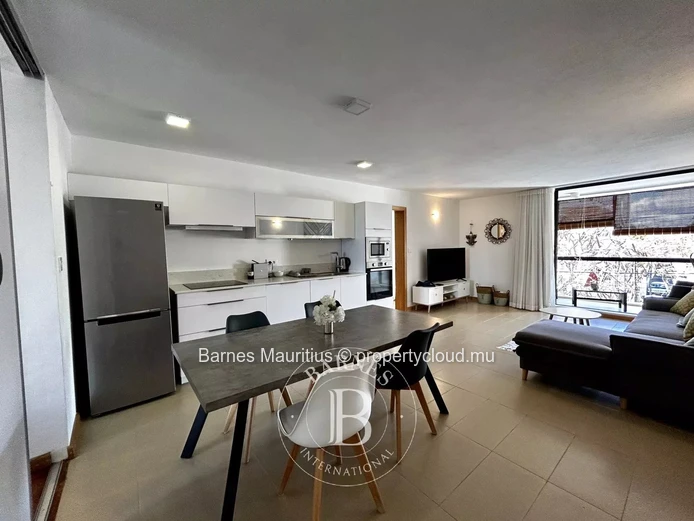 MONT CHOISY – Furnished apartment in secure residence – 2 bedrooms