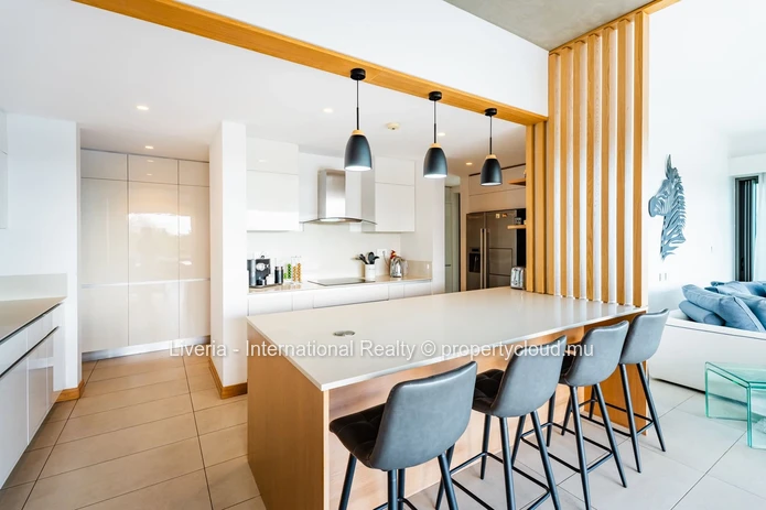 Penthouse for sale in Golf estate