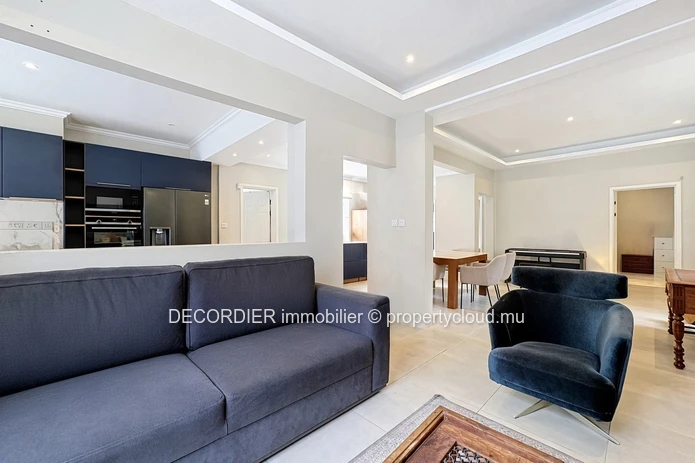 À Vendre – Belle Villa Rénovée À Beau-Bassin