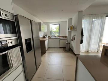3 Bedroom Townhouse, Duplex