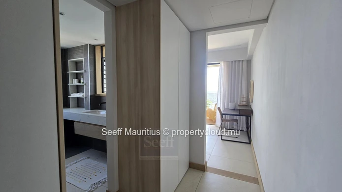 Magnifique penthouse en duplex avec vue panoramique sur l'océan – 3 chambres + bureau – Pointe aux Canonniers