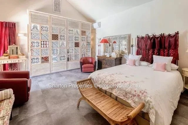Villa contemporaine de 3 chambres en suite avec bureau et studio indépendant au cœur de Grand Baie