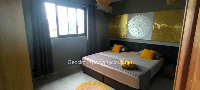 Flic en Flac Dans Morcellement fermé, Maison neuve meublée de 3 càc 3 sdb + studio independant sur 132 toises terrain... (Mandat exclusif)