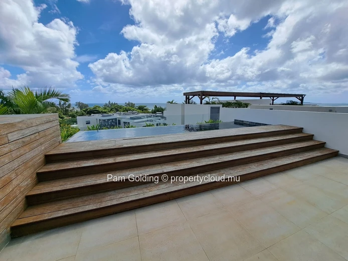 3 Bedroom penthouse – Pointe aux Cannoniers 