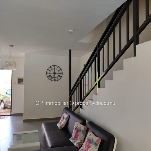 3-Bedroom RES Townhouse with Private Pool in Pointe aux Piments