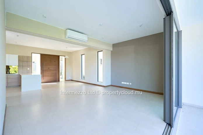 partment Private Rooftop Pool Pointe aux Canonniers | 650000 USD
