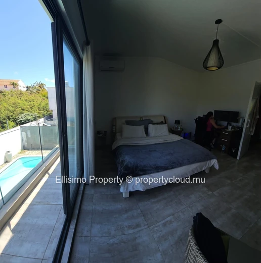 4 bedrooms villa