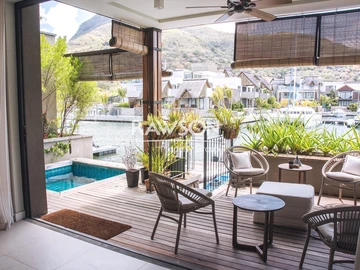 5 Bedroom Duplex To Let in Petite Riviere Noire