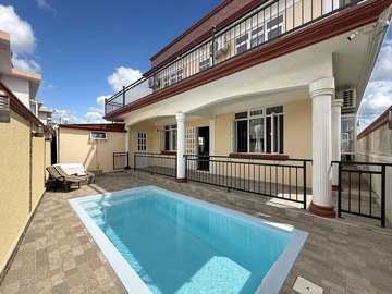7 Bedroom House