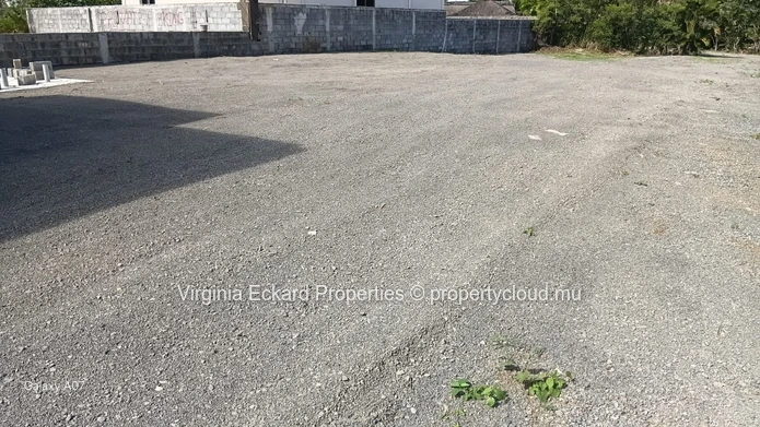 **Bureau à Louer à Pereybere : Espace Moderne à Grand Baie**