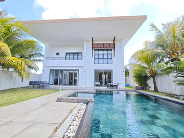 4 Bedroom Villa