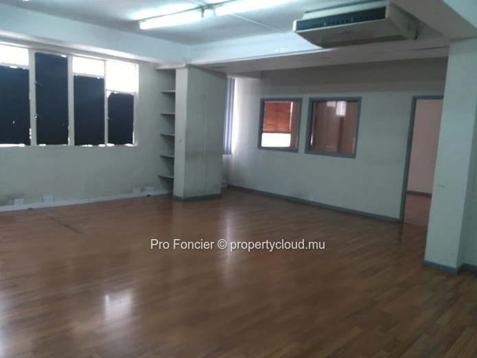 Bureau à Port Louis - situé dans le centre