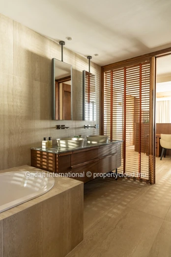 Penthouse LOÉ – Location d'Exception à Rivière Noire, Île Maurice