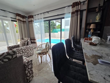 4 Bedroom Villa