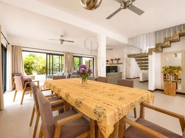 4 Bedroom Villa
