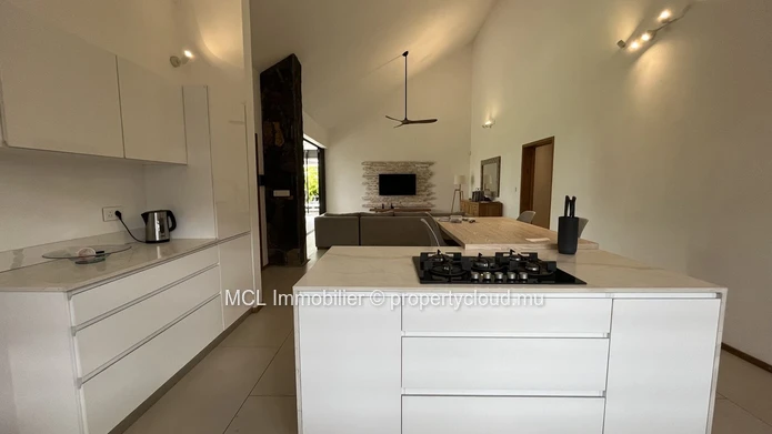 Maison meublée 4 chambres avec piscine à louer à Beau Plan