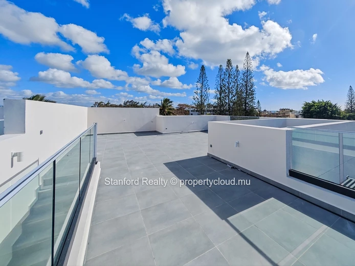 Penthouse 2 chambres avec rooftop privatif à vendre à Pereybère