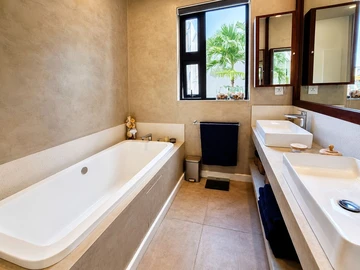 4 Bedroom Apartment