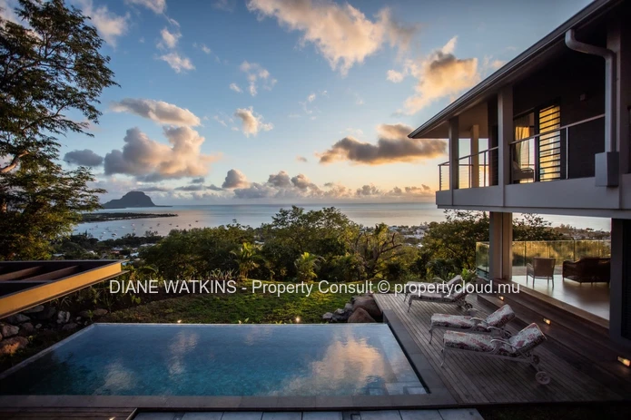 Villa contemporaine de 5 chambres à louer avec vue mer et piscine privée – Rivière Noire