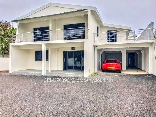 Maison familiale spacieuse à louer - Curepipe
