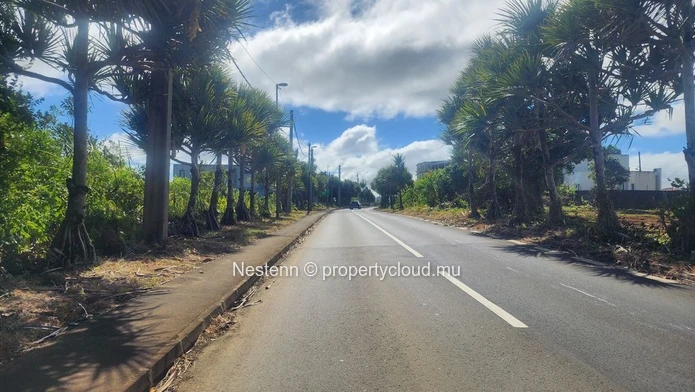 Big plot of land of 3600.99 m², ideal for development