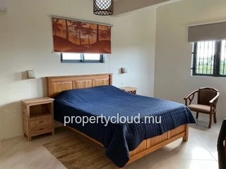 For rent – Superb 3-bedroom en suite apartment with pool and garden in Grand Baie