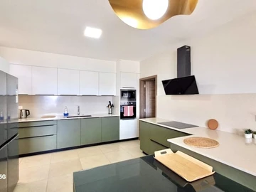 4 Bedroom Apartment