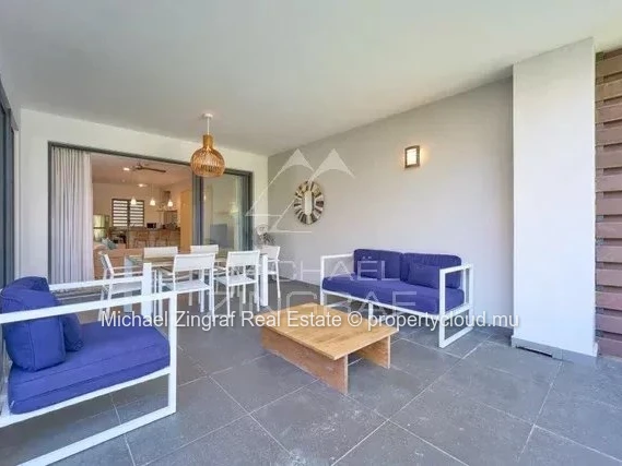 Elegant 2-Bedroom Apartment at Choisy Les Bains