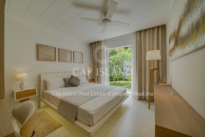 Prestigious 3-bedroom villa at Clos du Littoral