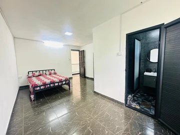 5 Bedroom Villa