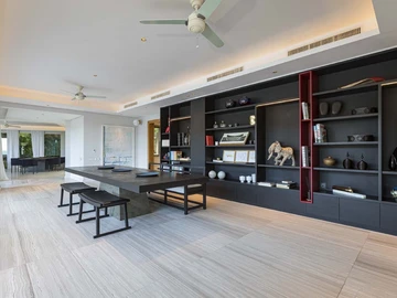5 Bedroom Villa