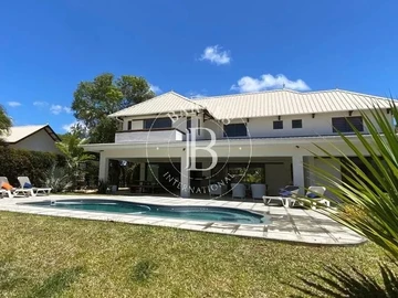 BEAU VALLON - Charming house with private pool - 4 bedrooms