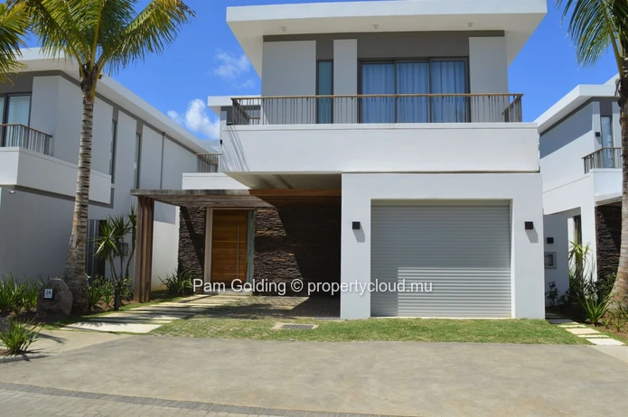 3 Bedroom Townhouse on the golf course