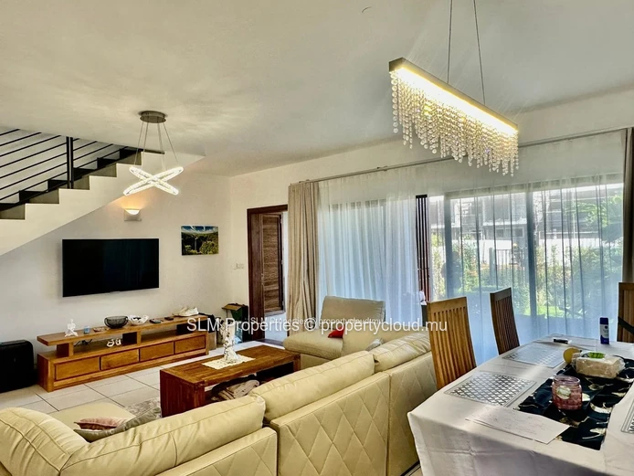 Helvetia , Moka -To Rent 3 bedroom duplex