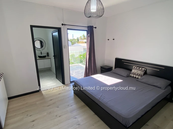 JINVESTY MAURITIUS : RENT 3 BR House Mont Choisy beach on walk... 69000