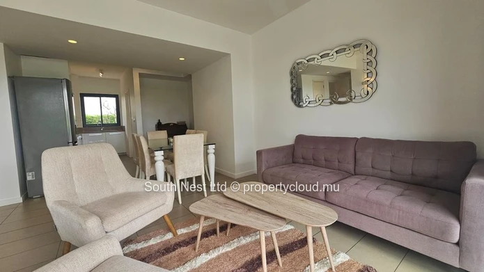 Appartement meublé au rez-de-chaussée avec 3 chambres et jardin 