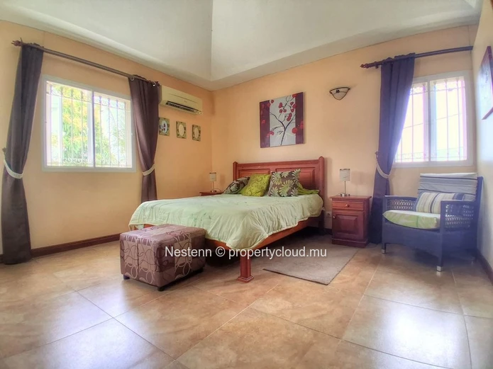 Somptueuse Villa Indépendante À Péreybère Avec Studio Dépendant