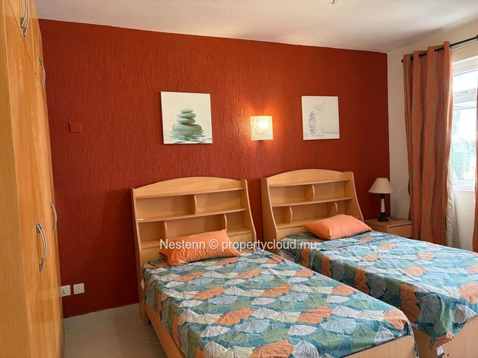 Charmant appartement de 2 chambres avec piscine et parking sécurisé