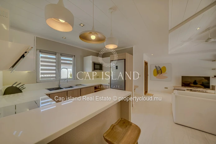 Prestigious 3-bedroom villa at Clos du Littoral