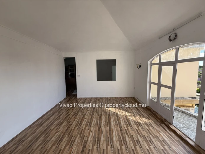 5-Office Workspace for Rent in Flacq